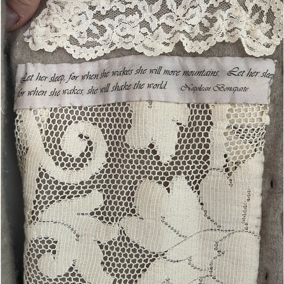 Fabrique Matinee oatmeal color cardigan - Picture 6 of 15